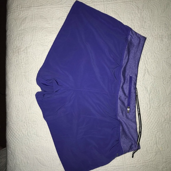 Nike Running Shorts - Picture 2 of 3